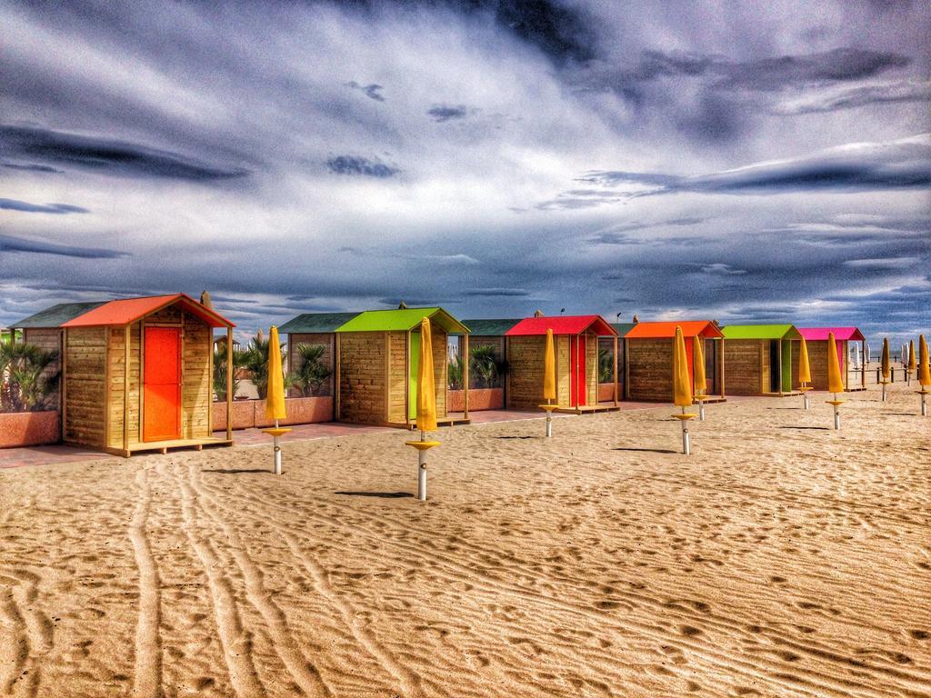 Hotel Del Mar ซอตโตมารีนา ภายนอก รูปภาพ