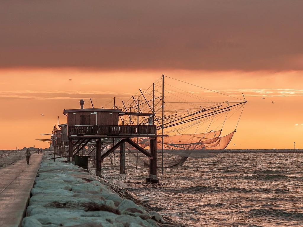 Hotel Del Mar ซอตโตมารีนา ภายนอก รูปภาพ