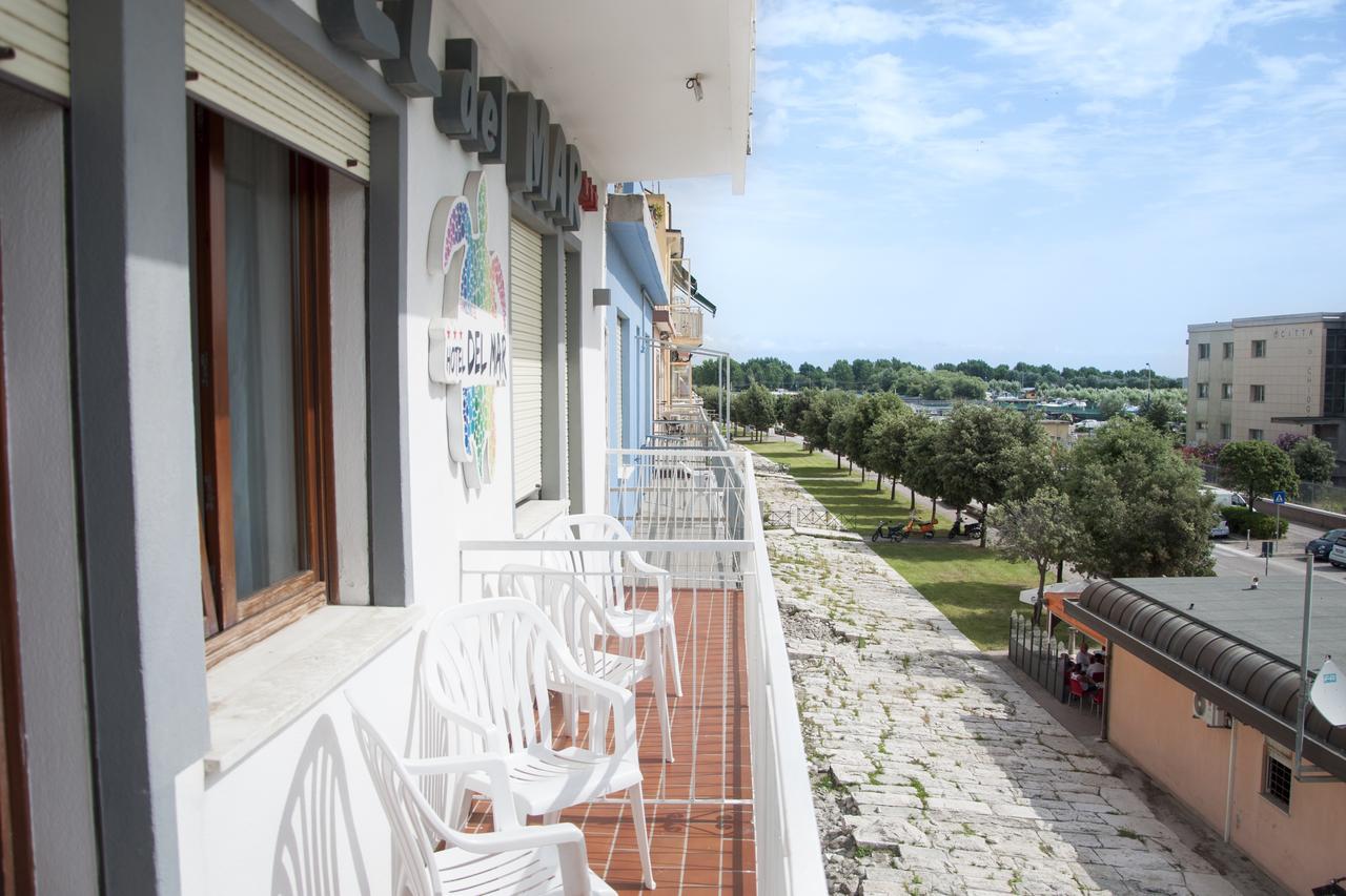Hotel Del Mar ซอตโตมารีนา ภายนอก รูปภาพ
